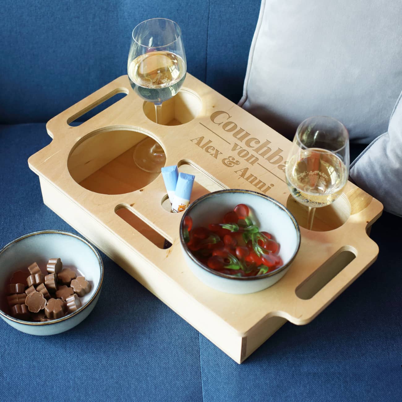 Hochwertige Snackbar fürs Sofa